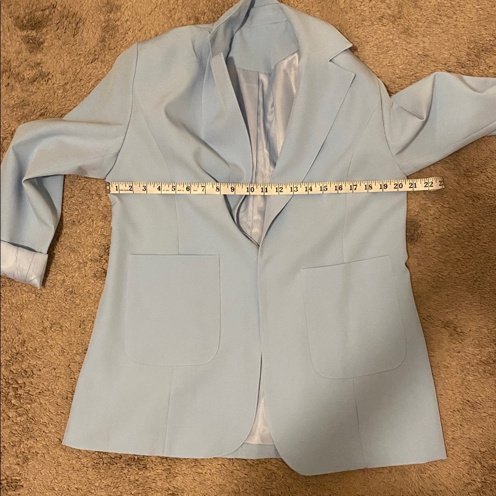 Light blue women’s blazer with shoulder pads - Picture 6 of 8